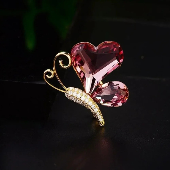 VQ Butterfly Brooch - Picture 3 of 8